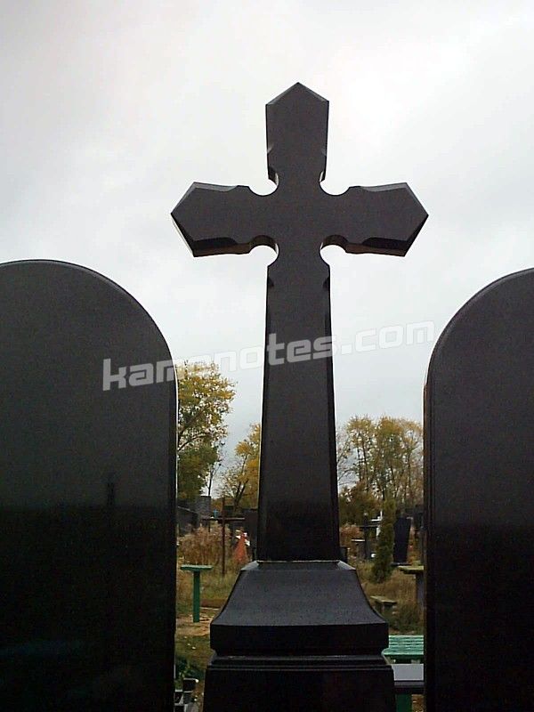 Гранітний хрест KR-047