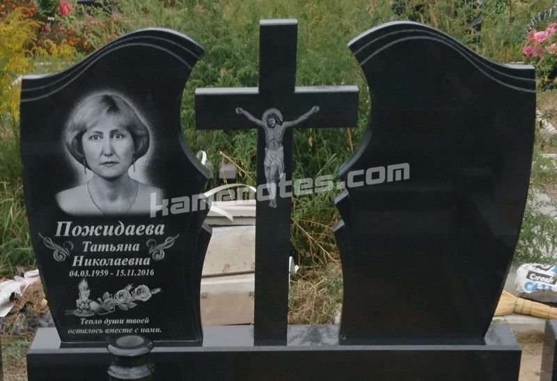 Гранітний хрест KR-062