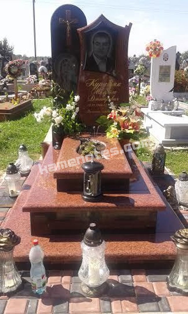 Пам’ятник VIP-9555