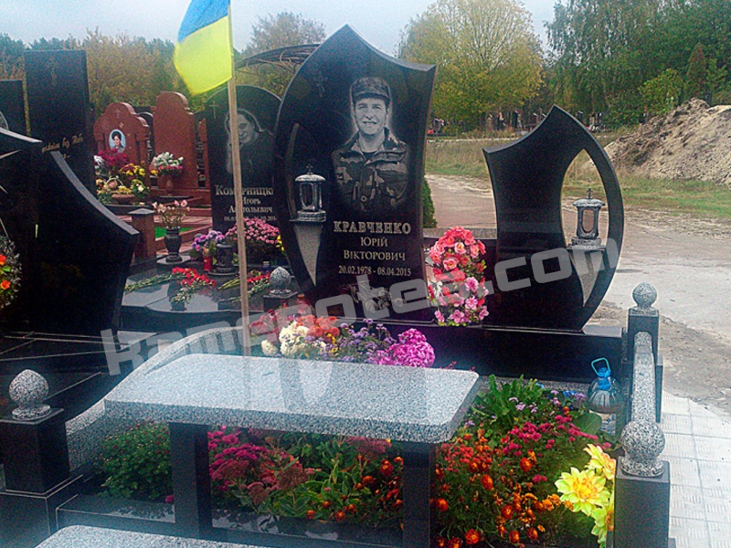 Військовий пам’ятник VSK-04 (2)