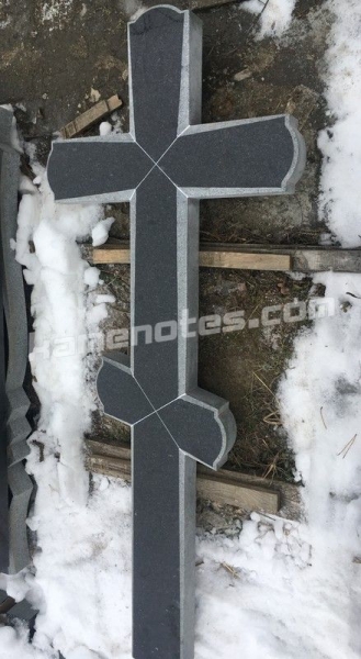 Гранітний хрест KR-013
