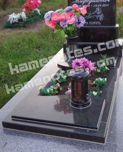 Надгробна плита ND-005
