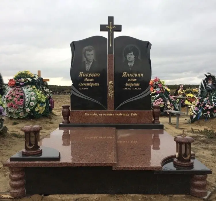 Подвійний пам’ятник KM-7491