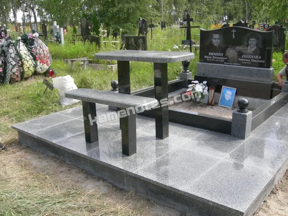 Подвійний пам’ятник KM-7830