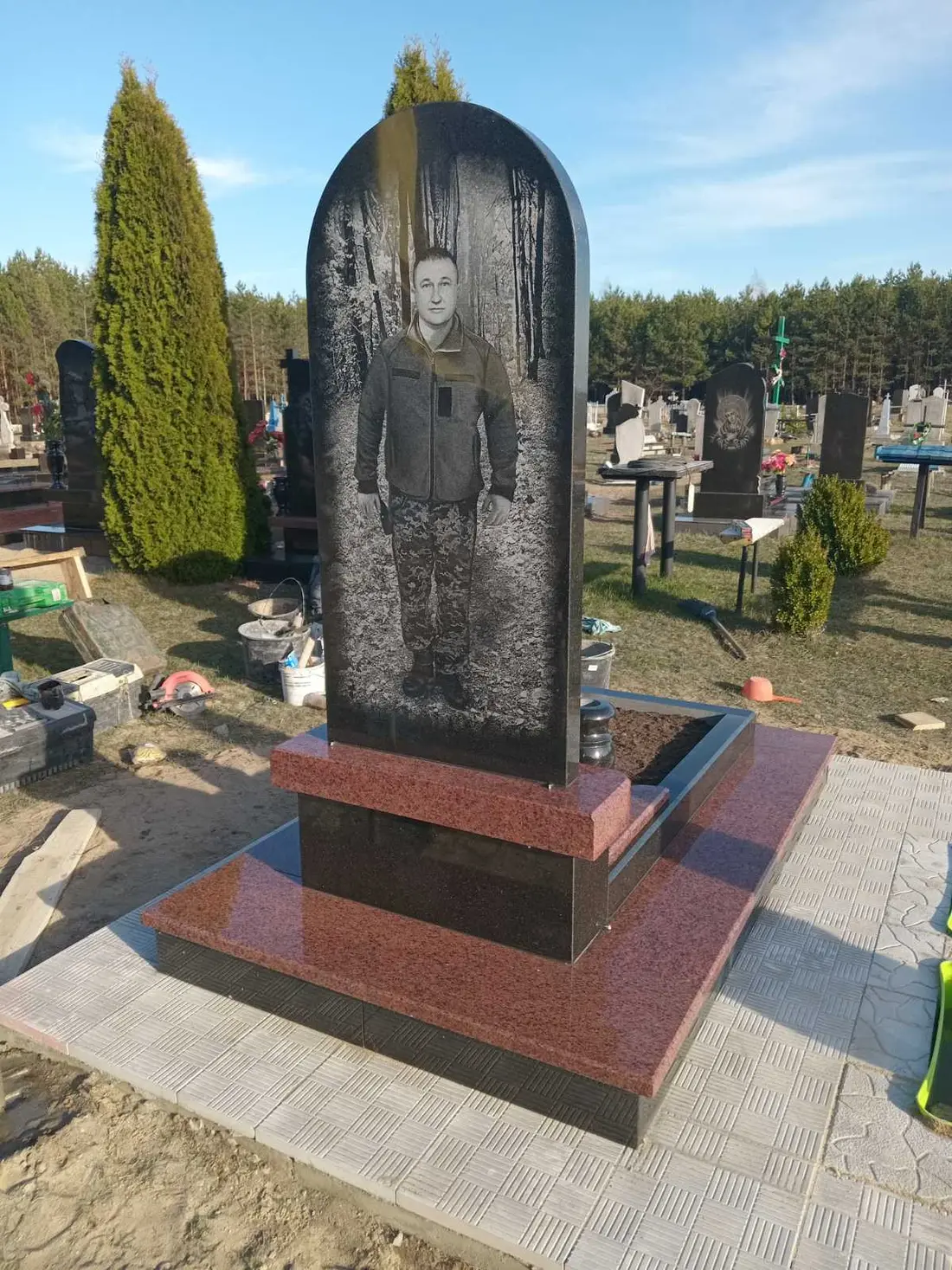 Військовий пам’ятник VSK-83 (2)
